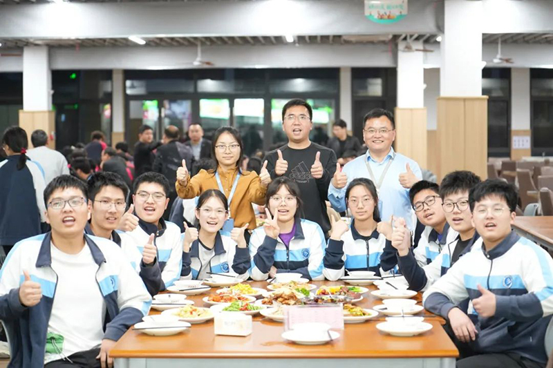 校長陪餐 | 美好“食”光，暢談“味”來